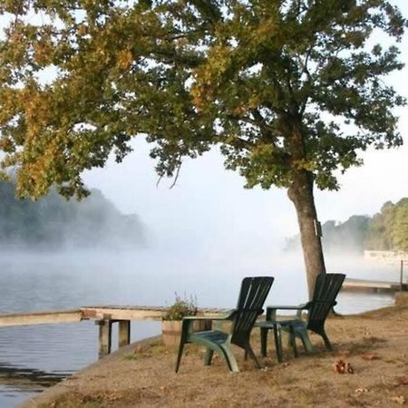#05 - Lakefront Two Bedroom Cottage- Pet Friendly Hot Springs Ngoại thất bức ảnh