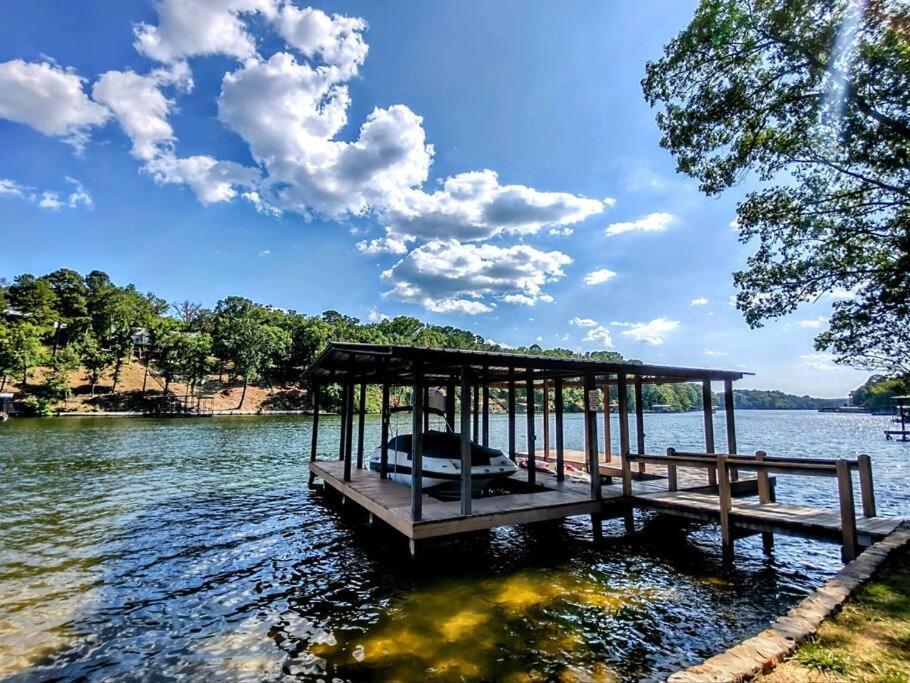#05 - Lakefront Two Bedroom Cottage- Pet Friendly Hot Springs Ngoại thất bức ảnh